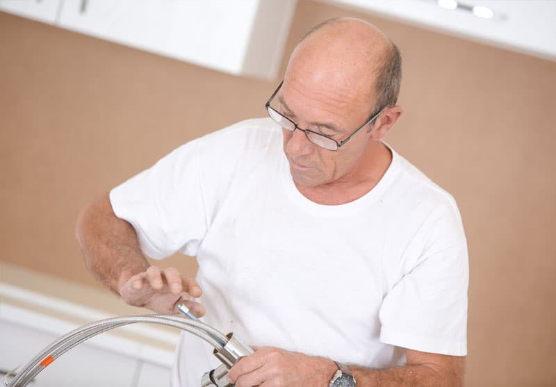 kitchen fitter croydon